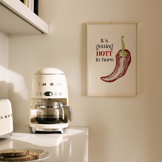 It's Getting Hot in Here Chilli Acı Biber Tipografi Mutfak Duvar Tablosu