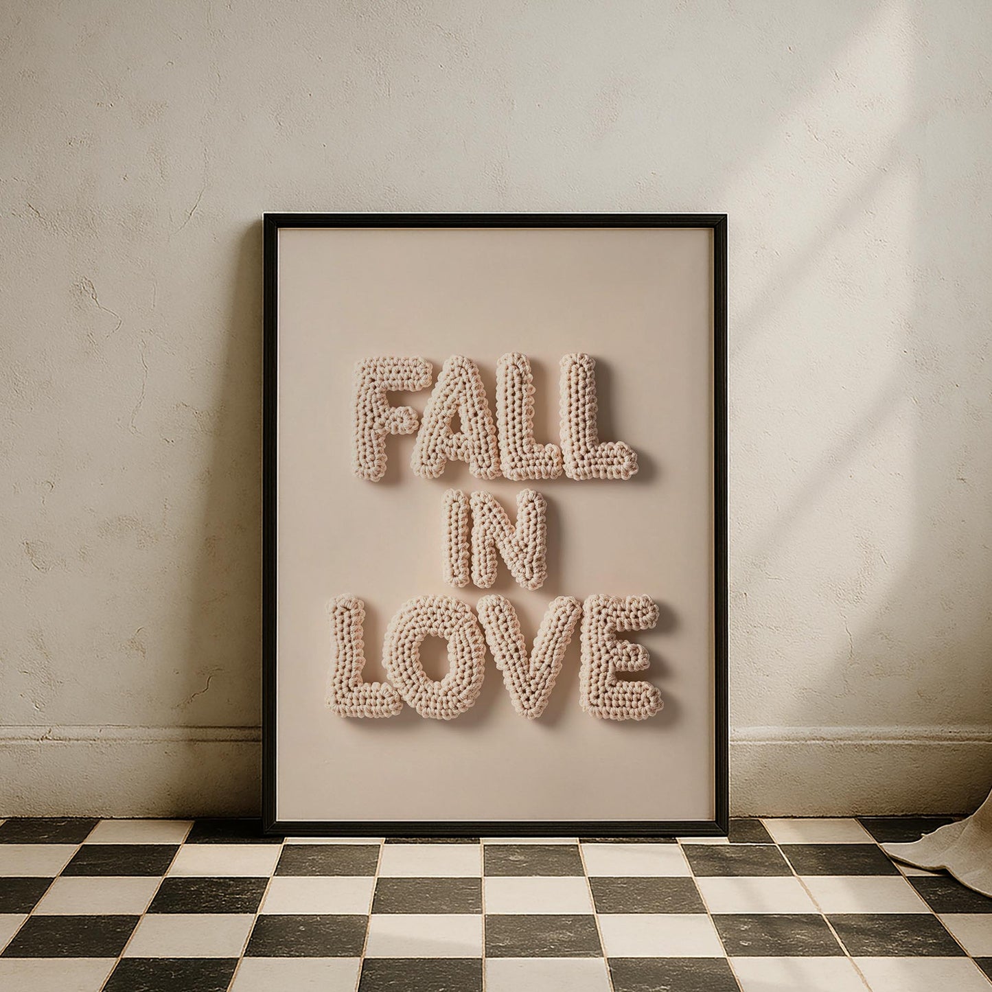 Fall in Love Tipografi Maximalist - Duvar Tablosu
