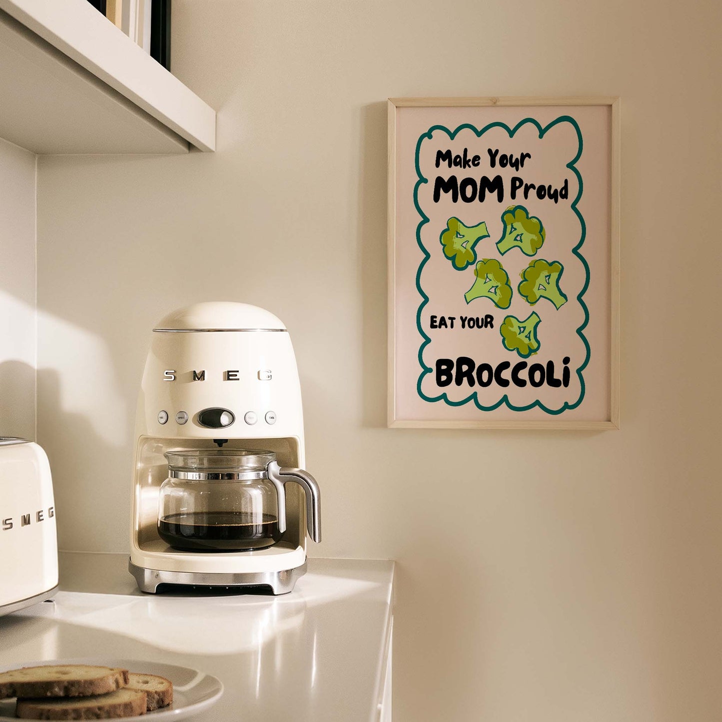 Eat Your Broccoli Sebzeler Tipografi Mutfak Duvar Tablosu